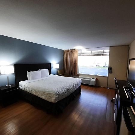 Americas Best Value Inn مولين المظهر الخارجي الصورة
