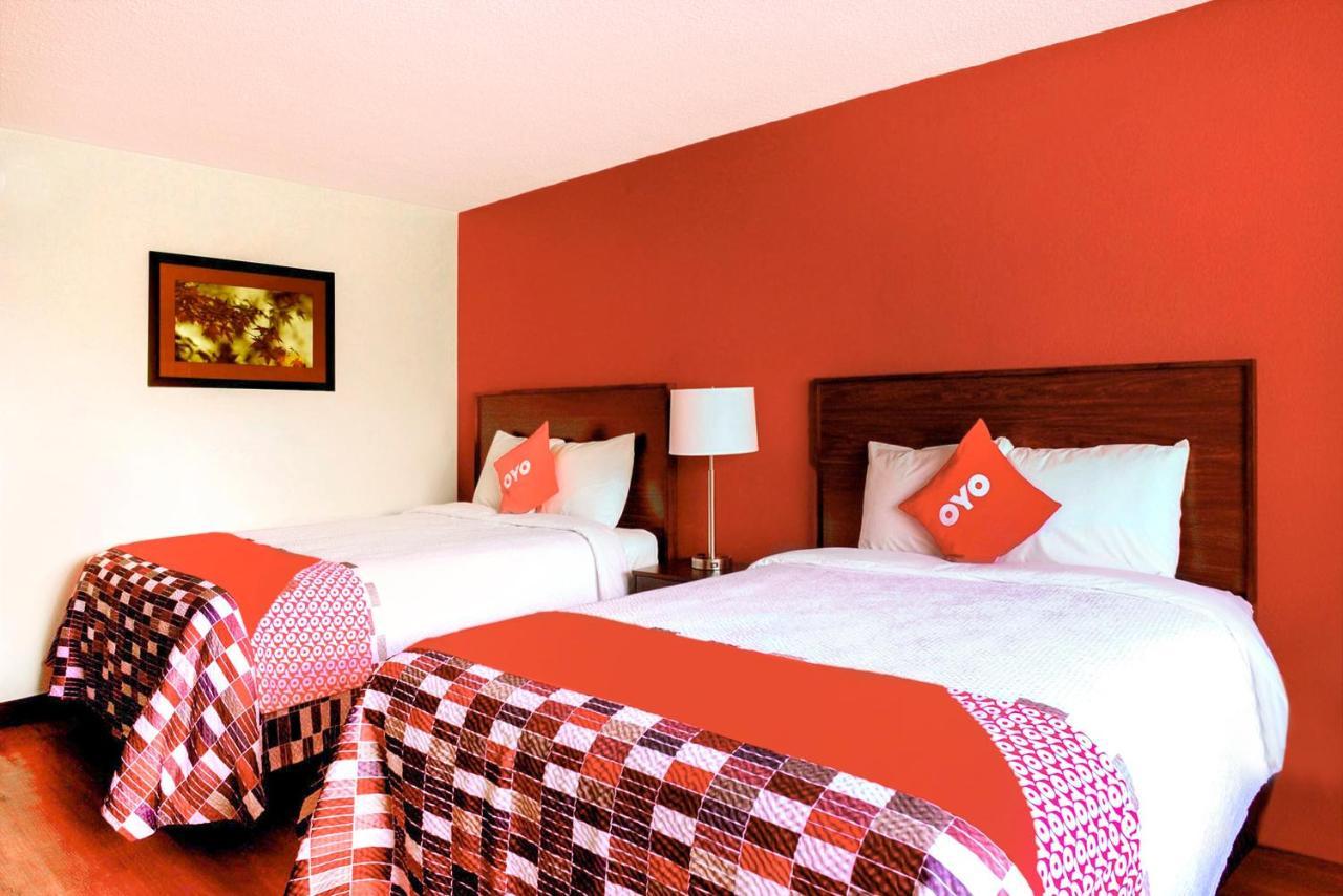 Americas Best Value Inn مولين المظهر الخارجي الصورة